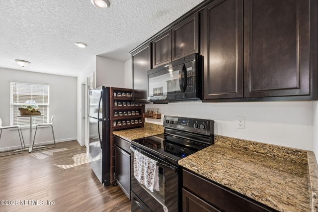 77707 LUMBER CREEK Boulevard, Yulee, FL 32097