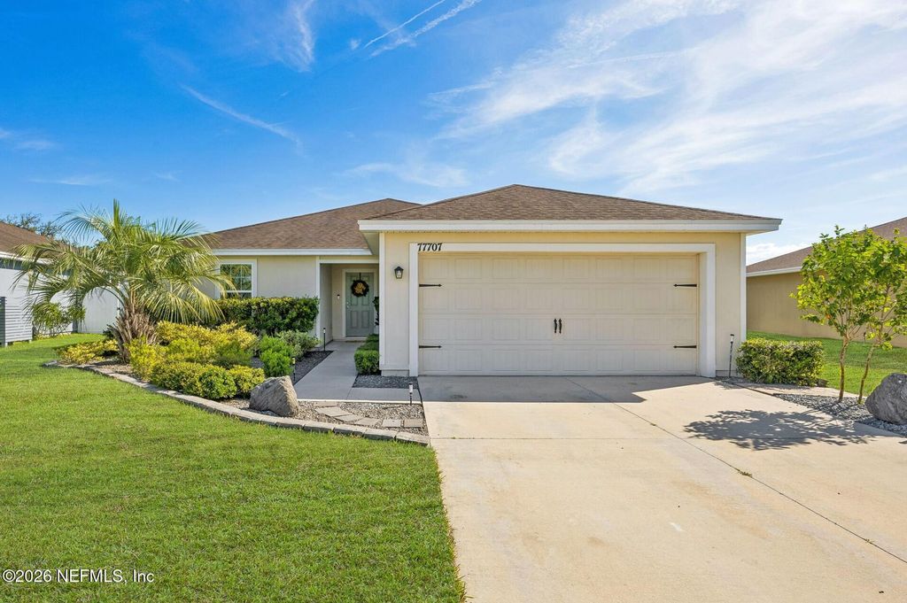 77707 LUMBER CREEK Boulevard, Yulee, FL 32097
