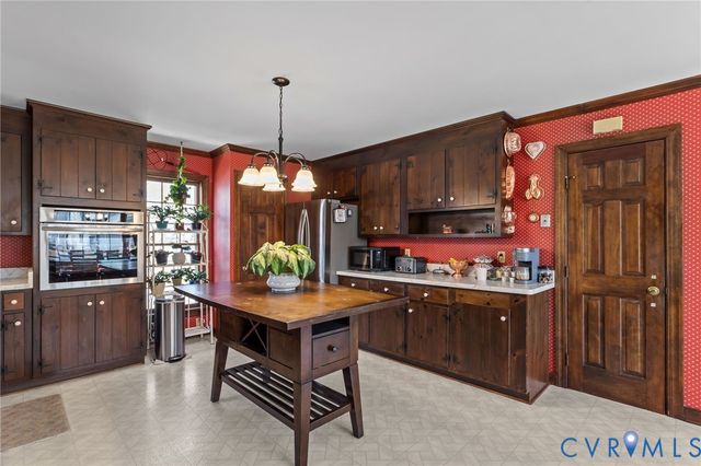 2349 Stuts Ln, North Chesterfield, VA 23236