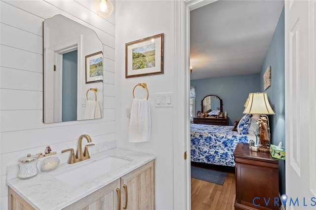 2349 Stuts Ln, North Chesterfield, VA 23236