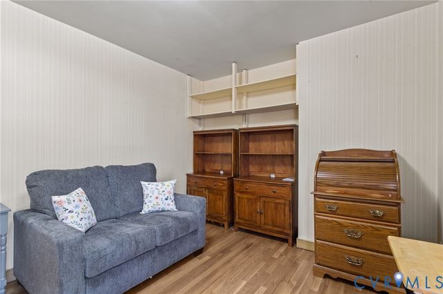 2349 Stuts Ln, North Chesterfield, VA 23236