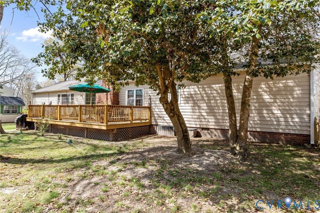 2349 Stuts Ln, North Chesterfield, VA 23236