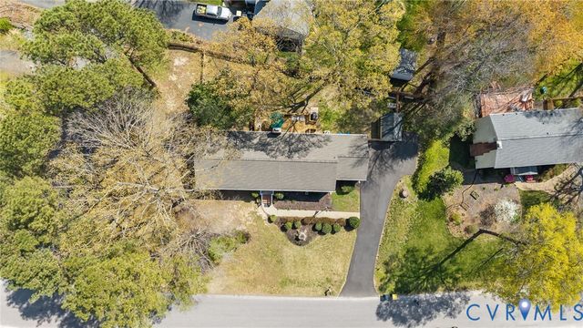 2349 Stuts Ln, North Chesterfield, VA 23236