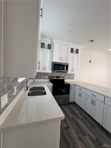 1702 Playa Street, Weslaco, TX 78596