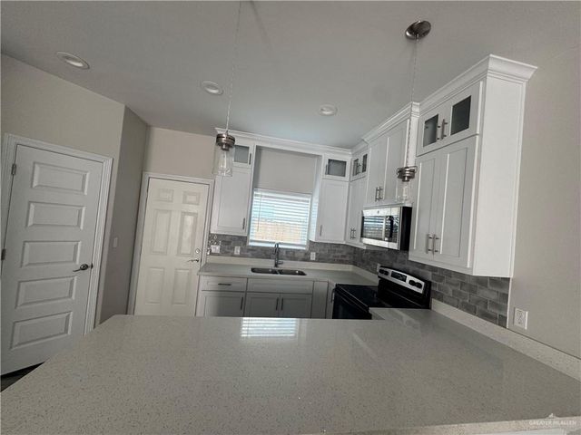 1702 Playa Street, Weslaco, TX 78596