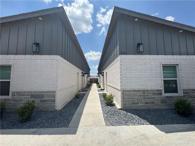 1702 Playa Street, Weslaco, TX 78596