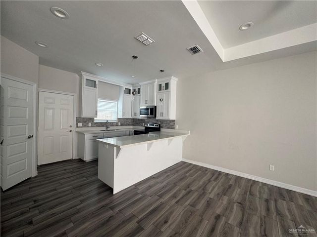 1702 Playa Street, Weslaco, TX 78596