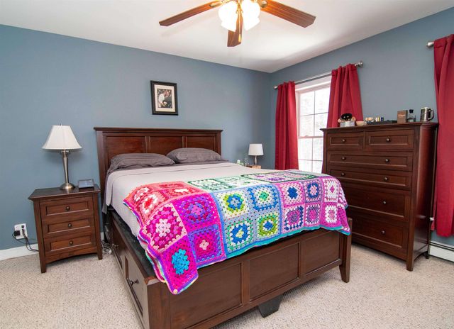 34 Scribner Road, Raymond, NH 03077