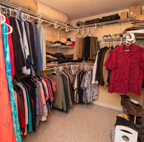 34 Scribner Road, Raymond, NH 03077