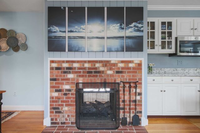 70 Birchwood Dr, Holden, MA 01520