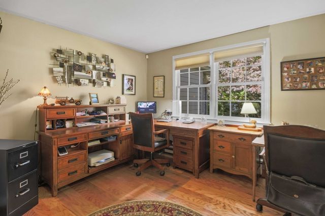 70 Birchwood Dr, Holden, MA 01520