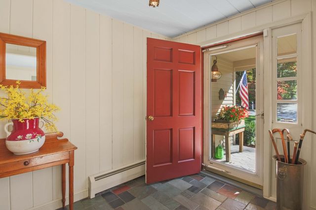 70 Birchwood Dr, Holden, MA 01520