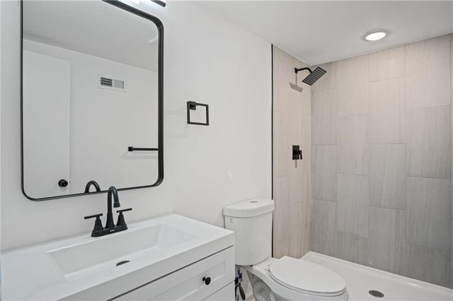 6400 Kentucky Avenue, Raytown, MO 64133