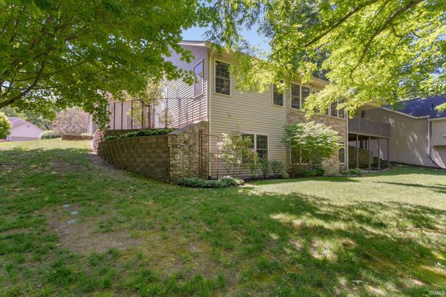 55300 Falling Water Drive, Elkhart, IN 46514