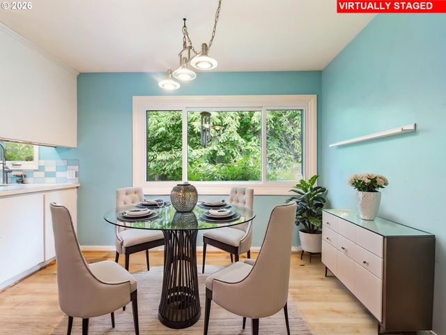 4010 Sw HAMILTON St, Portland, OR 97221