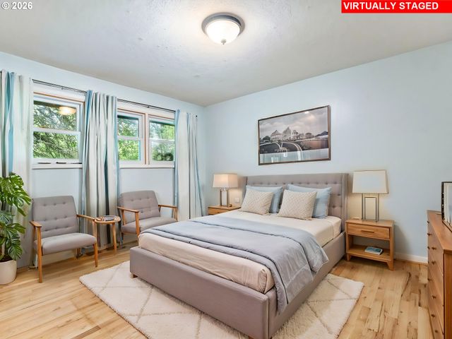 4010 Sw HAMILTON St, Portland, OR 97221