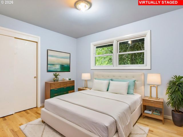 4010 Sw HAMILTON St, Portland, OR 97221