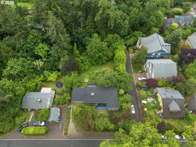 4010 Sw HAMILTON St, Portland, OR 97221