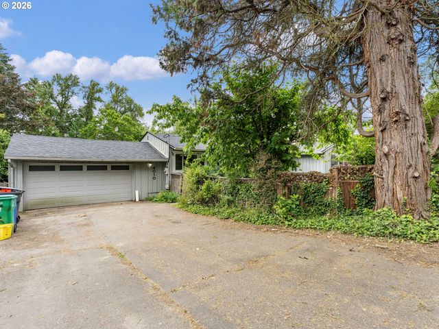 4010 Sw HAMILTON St, Portland, OR 97221