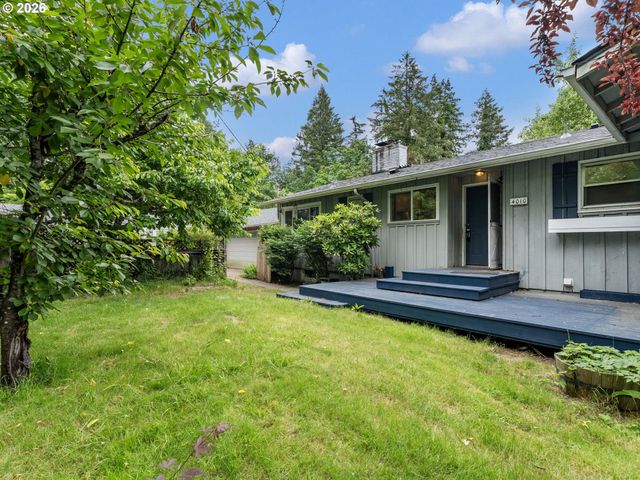 4010 Sw HAMILTON St, Portland, OR 97221