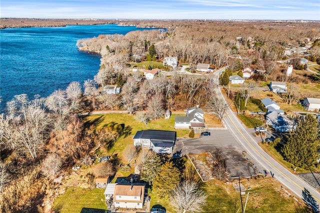 1023 Old Stafford Road, Tiverton, RI 02878