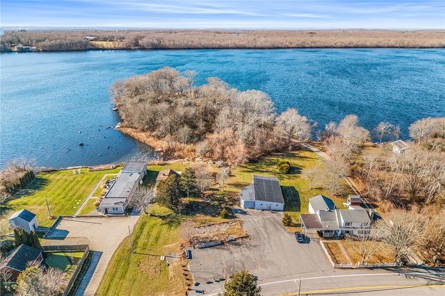 1023 Old Stafford Road, Tiverton, RI 02878