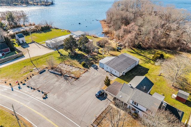 1023 Old Stafford Road, Tiverton, RI 02878