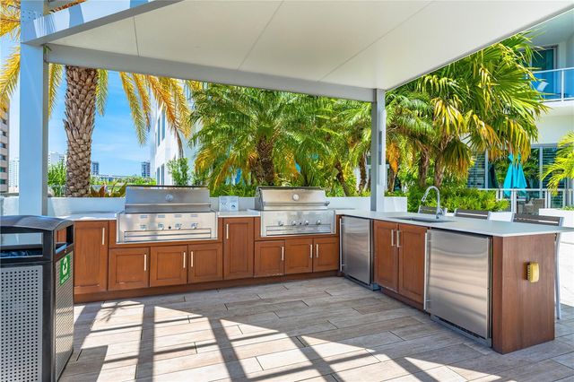 111 S PINEAPPLE AVENUE 1208, Sarasota, FL 34236