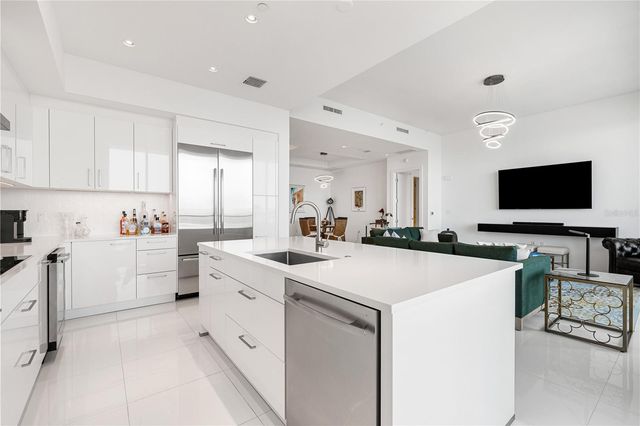 111 S PINEAPPLE AVENUE 1208, Sarasota, FL 34236