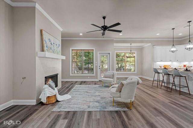 6904 Grigg Lane, Greenwood, LA 71033