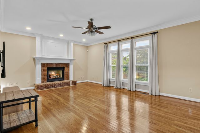 3120 Grantham Way, Lexington, KY 40509