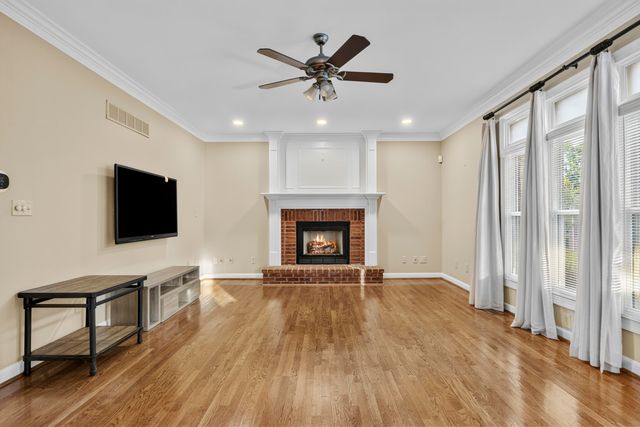3120 Grantham Way, Lexington, KY 40509