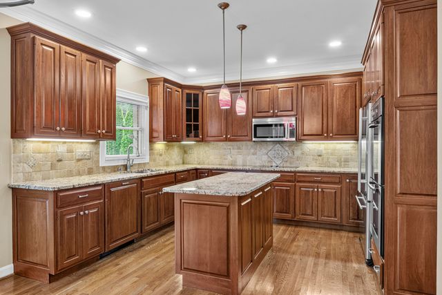 3120 Grantham Way, Lexington, KY 40509