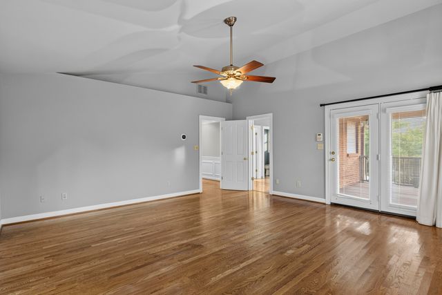 3120 Grantham Way, Lexington, KY 40509