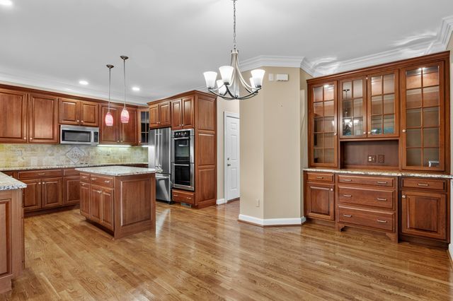 3120 Grantham Way, Lexington, KY 40509