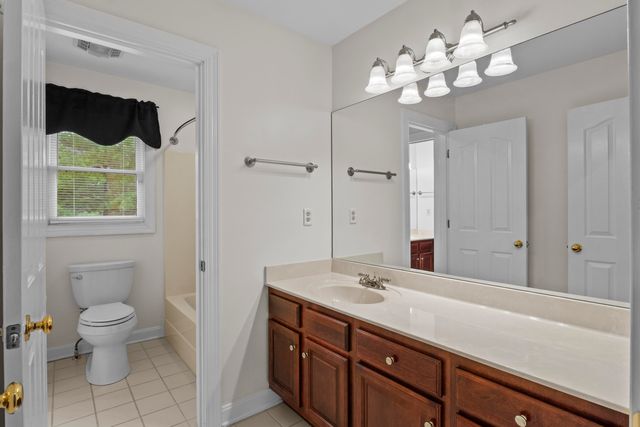 3120 Grantham Way, Lexington, KY 40509