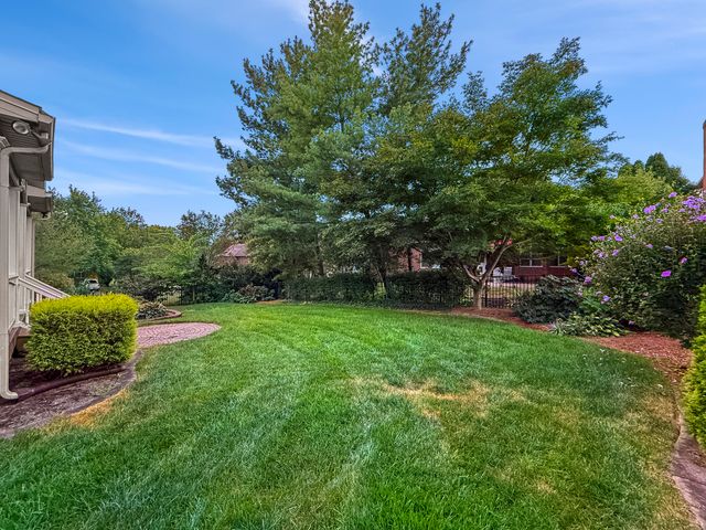 3120 Grantham Way, Lexington, KY 40509