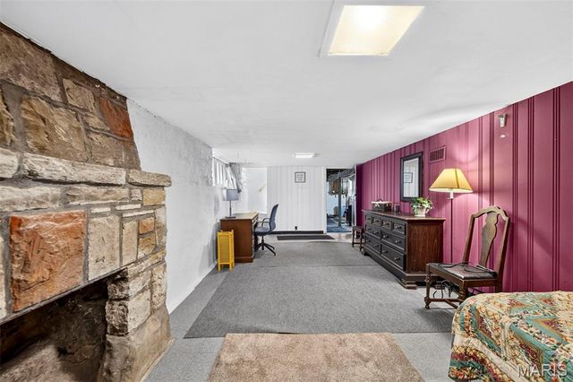 5244 Winona Avenue, St Louis, MO 63109