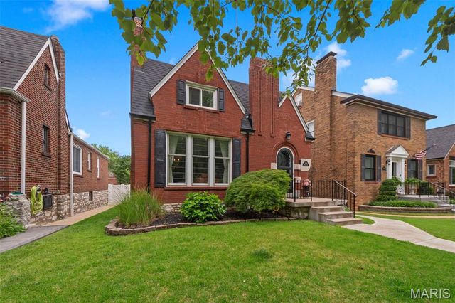 5244 Winona Avenue, St Louis, MO 63109
