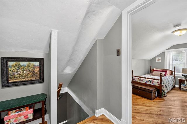 5244 Winona Avenue, St Louis, MO 63109