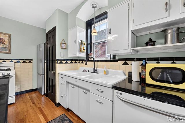 5244 Winona Avenue, St Louis, MO 63109