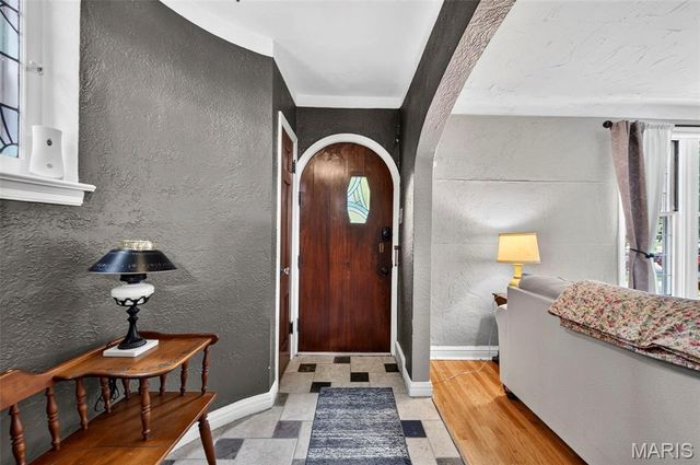 5244 Winona Avenue, St Louis, MO 63109