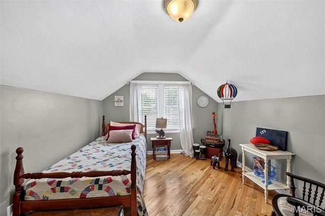 5244 Winona Avenue, St Louis, MO 63109