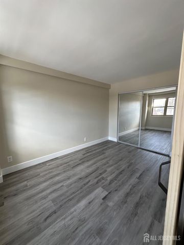 123 S Adelaide Avenue 2L, Highland Park, NJ 08904