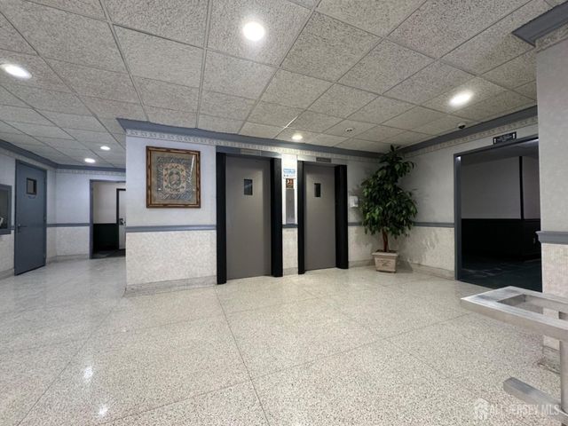 123 S Adelaide Avenue 2L, Highland Park, NJ 08904