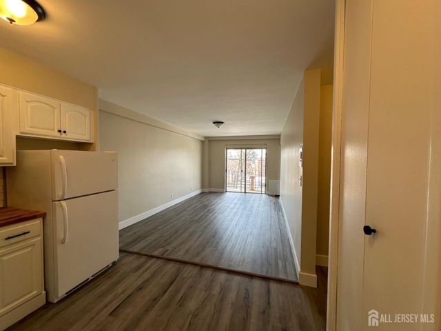 123 S Adelaide Avenue 2L, Highland Park, NJ 08904