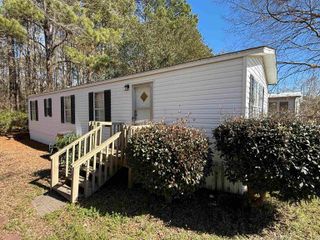 869 Hilander Dr., Murrells Inlet, SC 29576