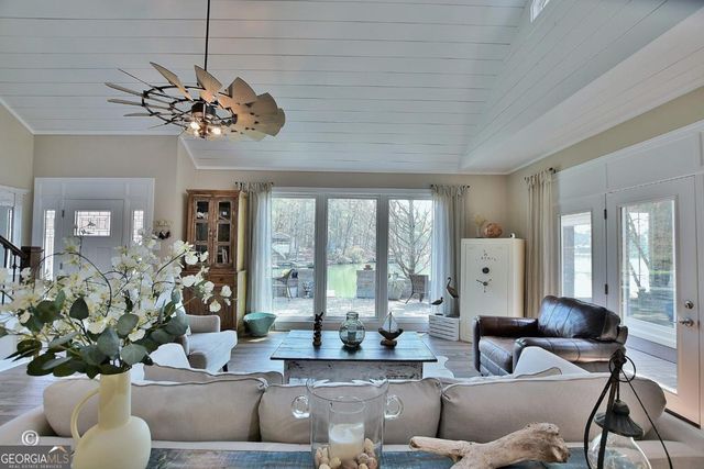 239 Robin Drive, Hamilton, GA 31811