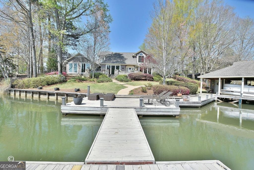 239 Robin Drive, Hamilton, GA 31811