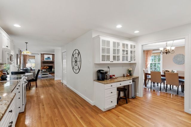 65 Joseph Rd, Boxborough, MA 01719